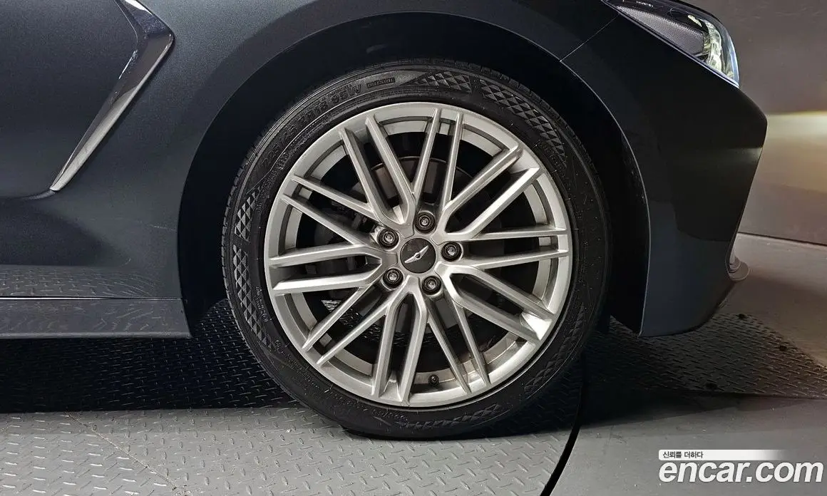 Genesis G70 2019 2.0 автомат (гидро), фото 6
