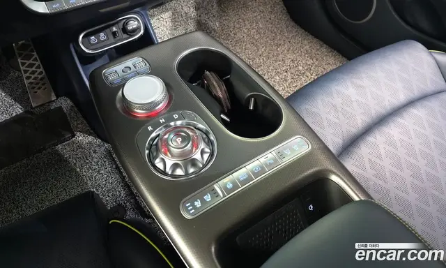 Genesis GV60 2022 0.1 автомат (гидро), миниатюра 12