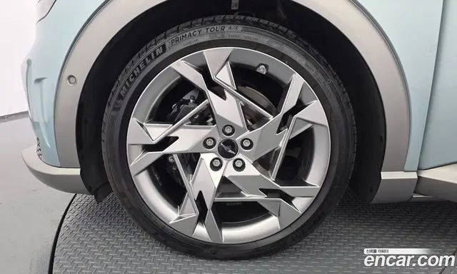 Genesis GV60 2022 0.1 автомат (гидро), миниатюра 5 Genesis GV60 2022 0.1 автомат (гидро), миниатюра 5