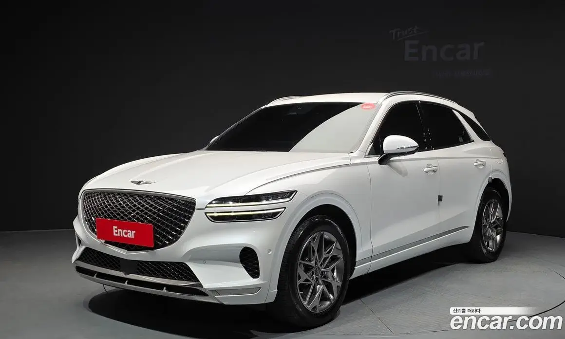 Genesis GV70 2023 2.5 автомат (гидро), фото 1 Genesis GV70 2023 2.5 автомат (гидро), фото 1