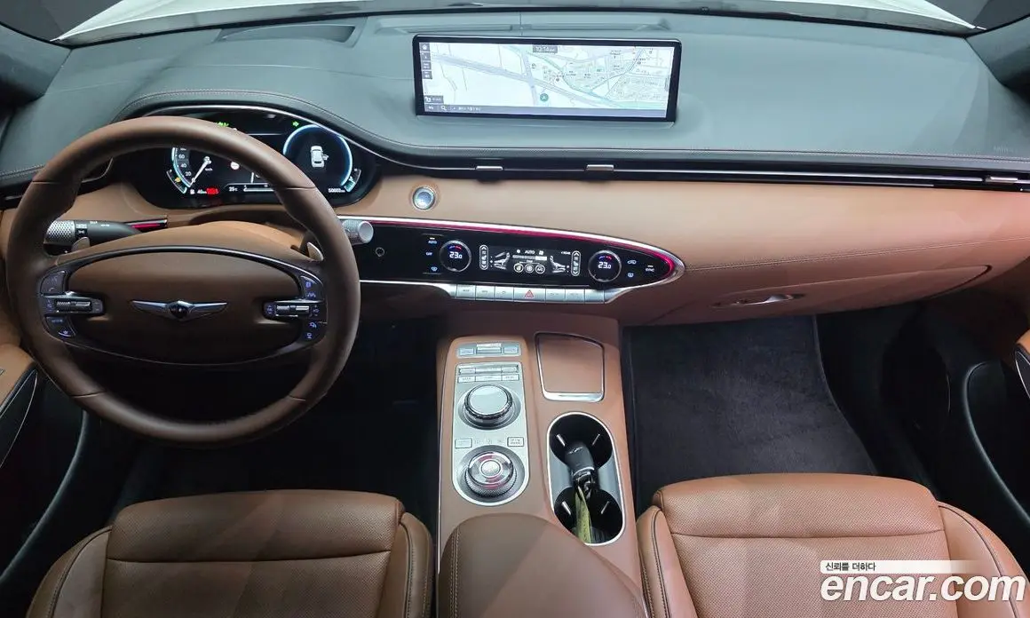 Genesis GV70 2023 2.5 автомат (гидро), фото 10 Genesis GV70 2023 2.5 автомат (гидро), фото 10