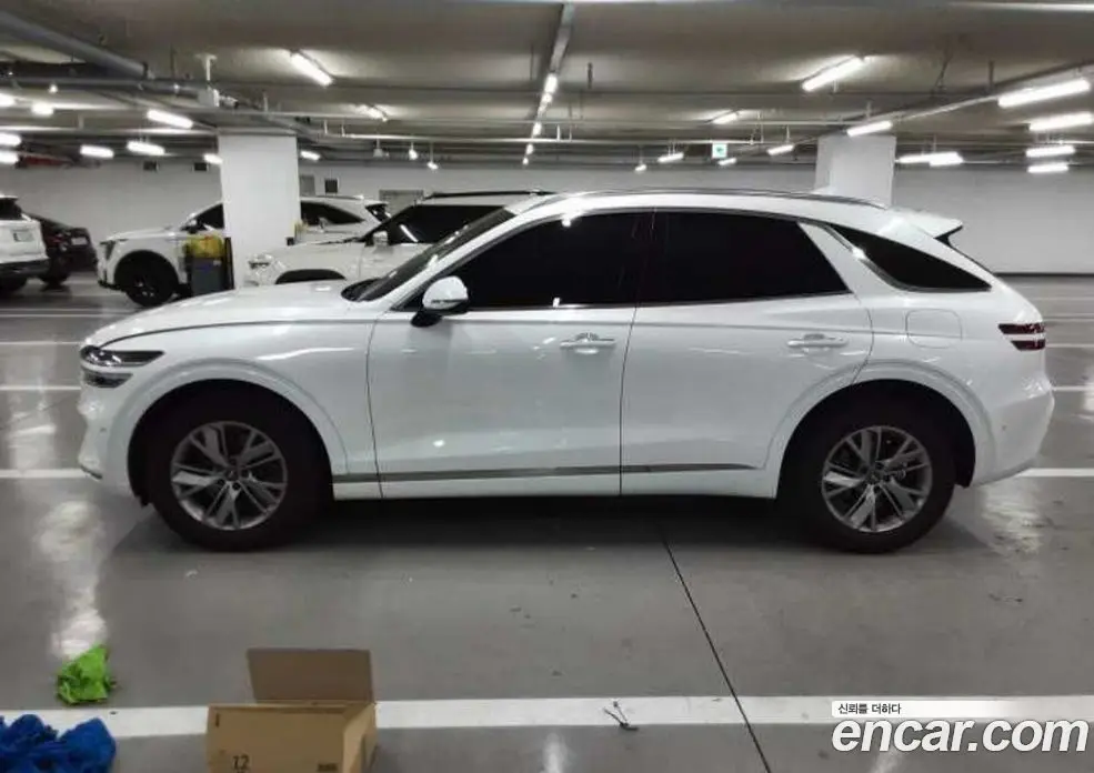 Genesis GV70 2023 2.5 автомат (гидро), фото 5 Genesis GV70 2023 2.5 автомат (гидро), фото 5
