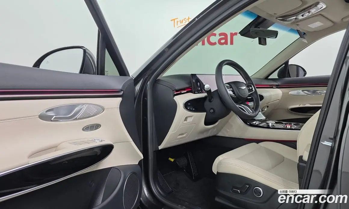 Genesis GV70 2025 2.5 автомат (гидро), фото 16