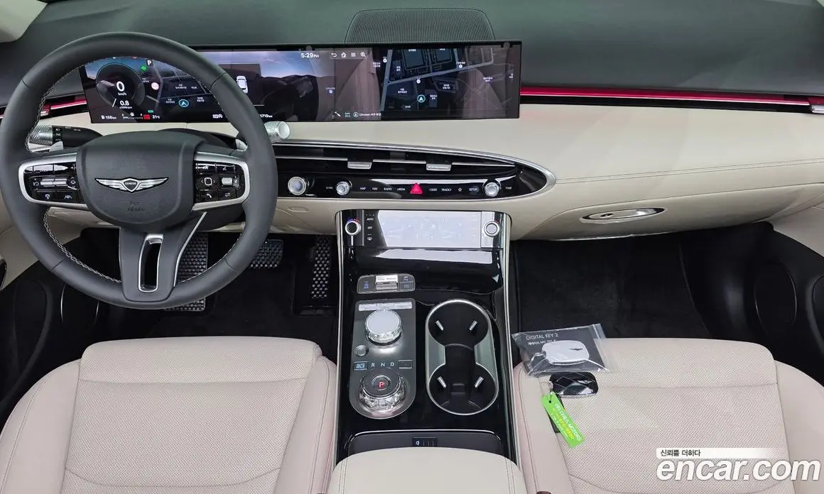 Genesis GV70 2025 2.5 автомат (гидро), фото 10