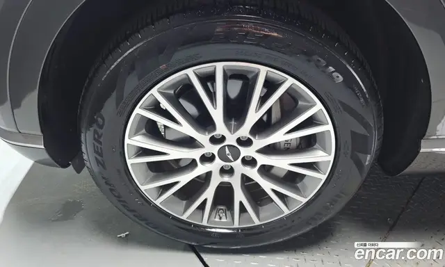 Genesis GV80 2024 2.5 автомат (гидро), миниатюра 4