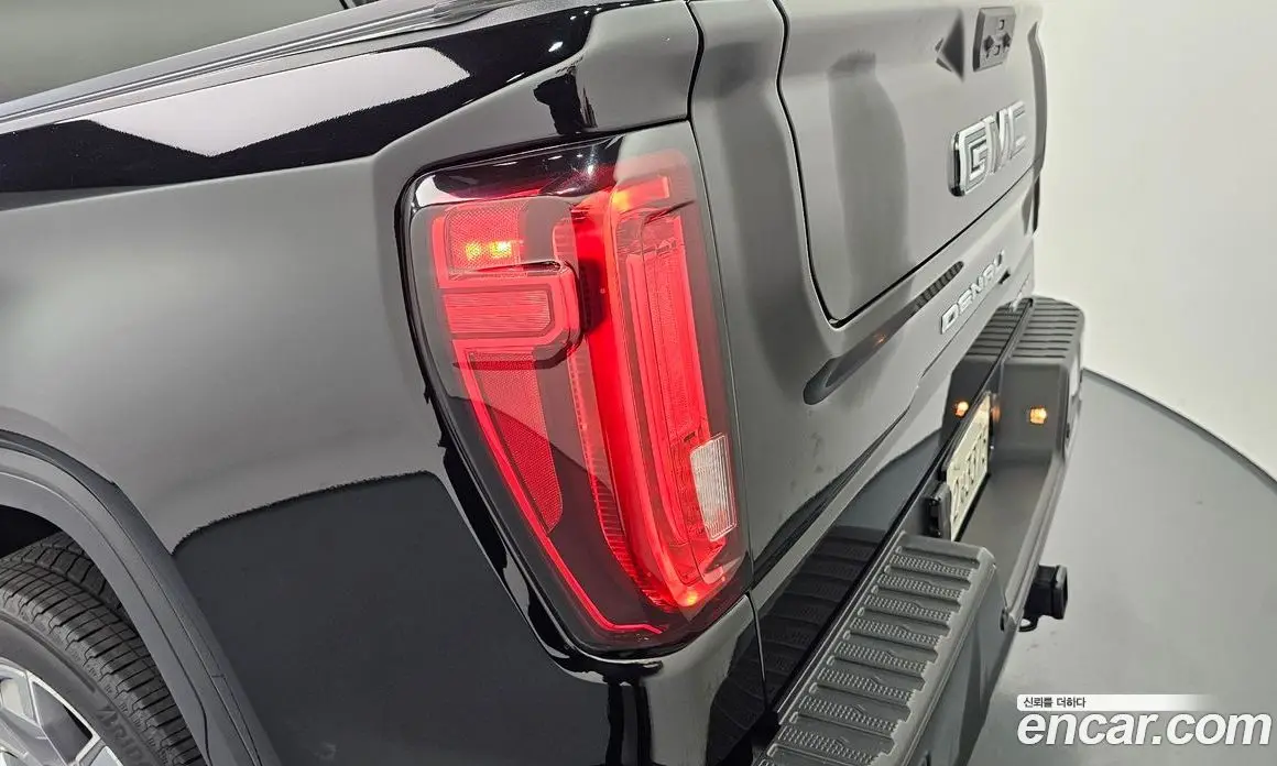 GMC Sierra 2023 6.2 автомат (гидро), фото 9 GMC Sierra 2023 6.2 автомат (гидро), фото 9