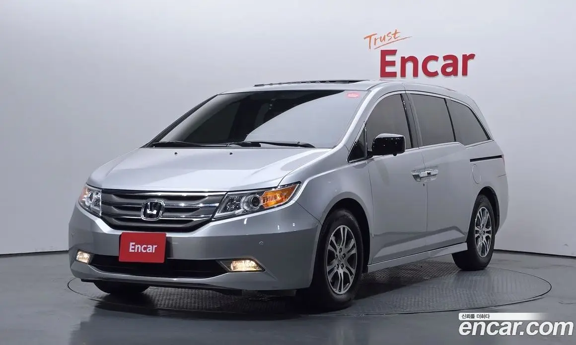 Honda Odyssey 2013 3.5 автомат (гидро), фото 1 Honda Odyssey 2013 3.5 автомат (гидро), фото 1