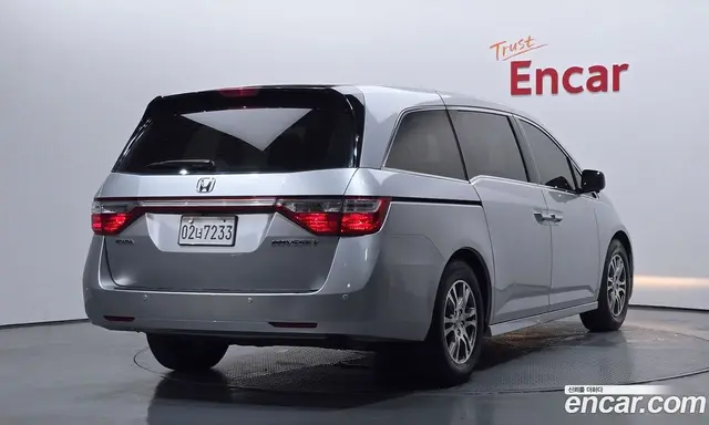 Honda Odyssey 2013 3.5 автомат (гидро), миниатюра 2 Honda Odyssey 2013 3.5 автомат (гидро), миниатюра 2