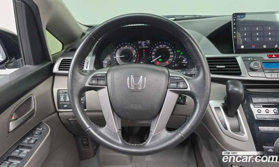 Honda Odyssey 2013 3.5 автомат (гидро), фото 13 Honda Odyssey 2013 3.5 автомат (гидро), фото 13