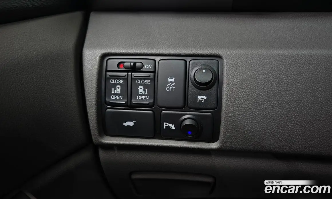Honda Odyssey 2013 3.5 автомат (гидро), фото 17 Honda Odyssey 2013 3.5 автомат (гидро), фото 17