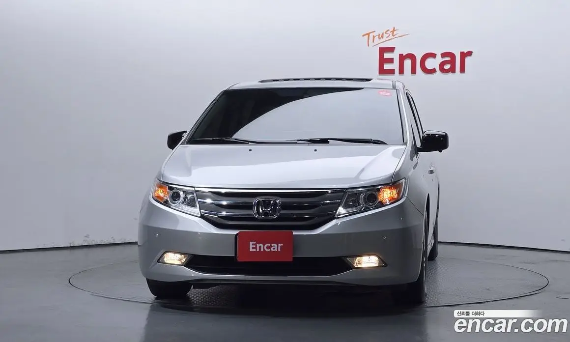Honda Odyssey 2013 3.5 автомат (гидро), фото 3 Honda Odyssey 2013 3.5 автомат (гидро), фото 3