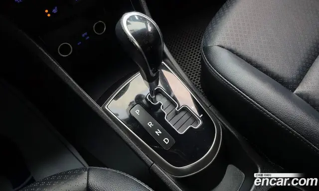 Hyundai Accent 2015 1.4 автомат (гидро), миниатюра 12