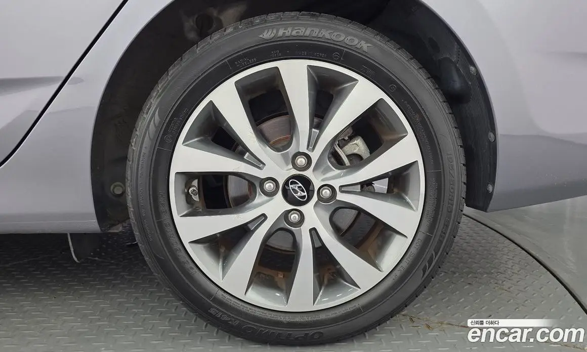 Hyundai Accent 2015 1.4 автомат (гидро), фото 7 Hyundai Accent 2015 1.4 автомат (гидро), фото 7