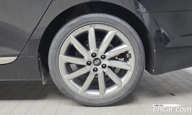Hyundai Aslan 2014 3.3 автомат (гидро), миниатюра 7