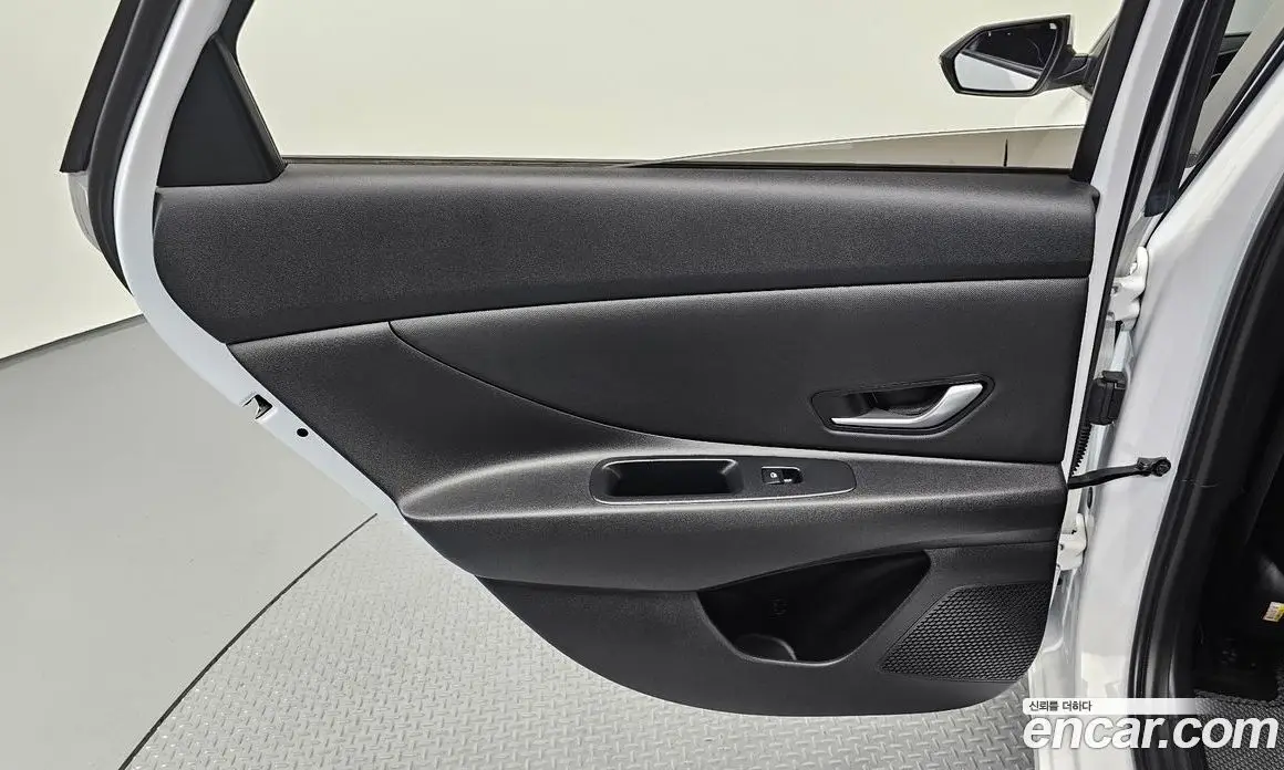 Hyundai Avante 2021 1.6 автомат (гидро), фото 15