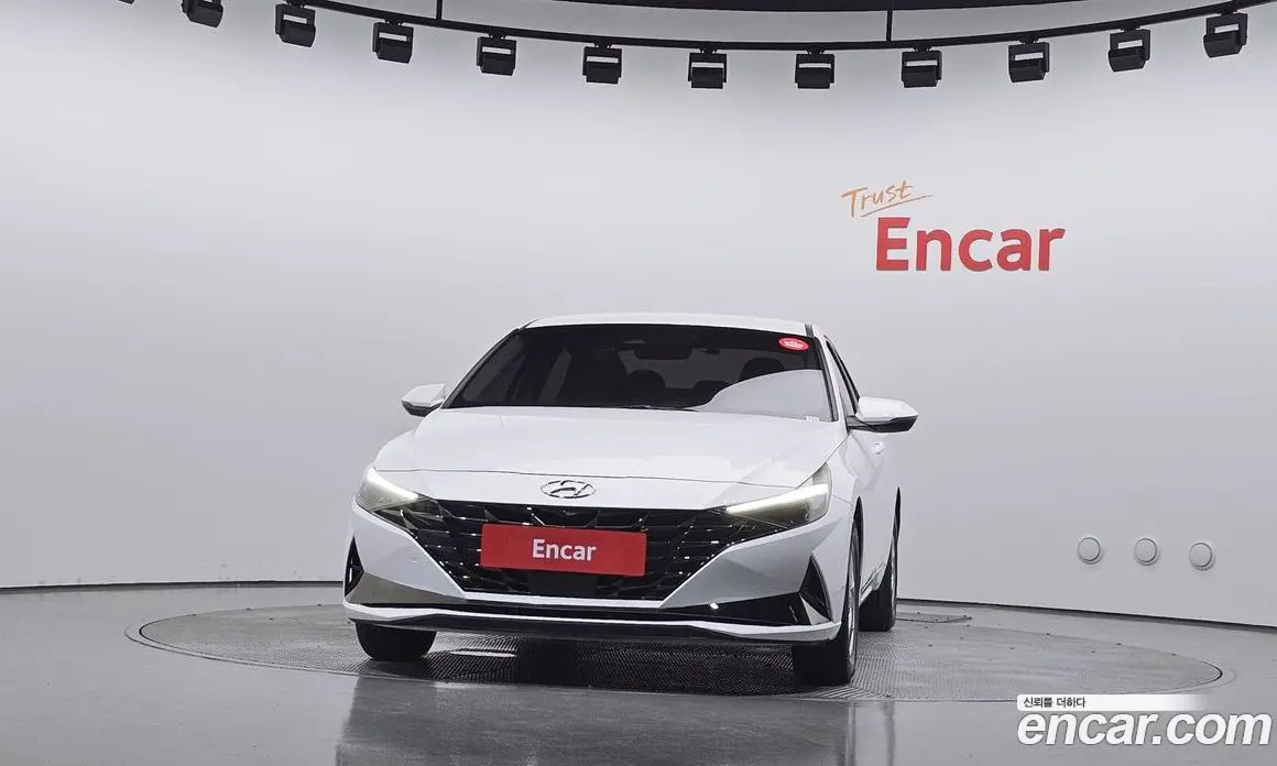 Hyundai Avante 2021 1.6 автомат (гидро), фото 3