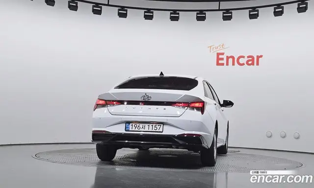 Hyundai Avante 2021 1.6 автомат (гидро), миниатюра 4