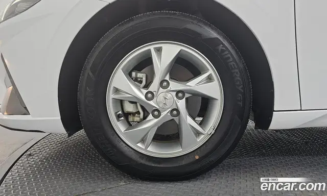 Hyundai Avante 2021 1.6 автомат (гидро), миниатюра 5