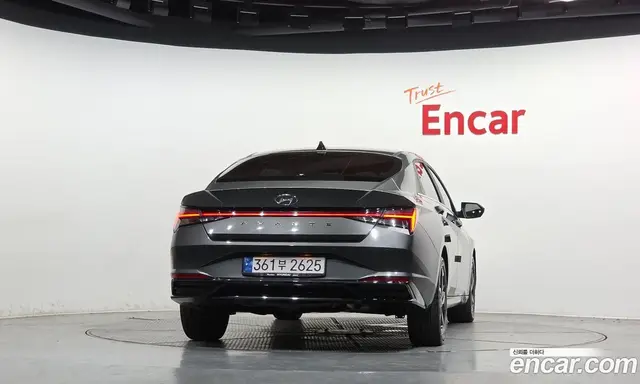 Hyundai Avante 2022 1.6 автомат (гидро), миниатюра 3 Hyundai Avante 2022 1.6 автомат (гидро), миниатюра 3