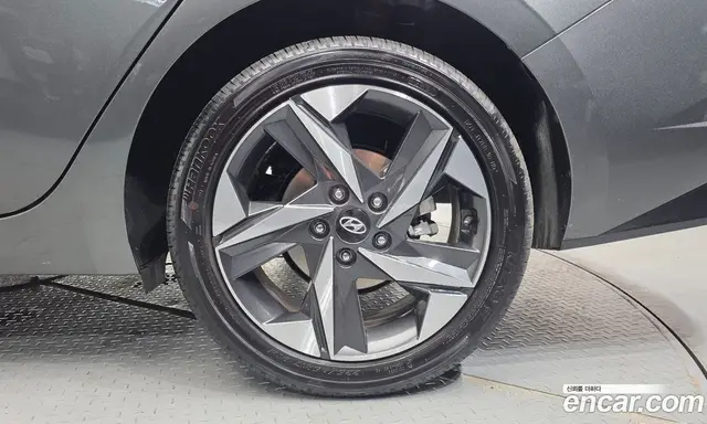 Hyundai Avante 2022 1.6 автомат (гидро), миниатюра 6 Hyundai Avante 2022 1.6 автомат (гидро), миниатюра 6