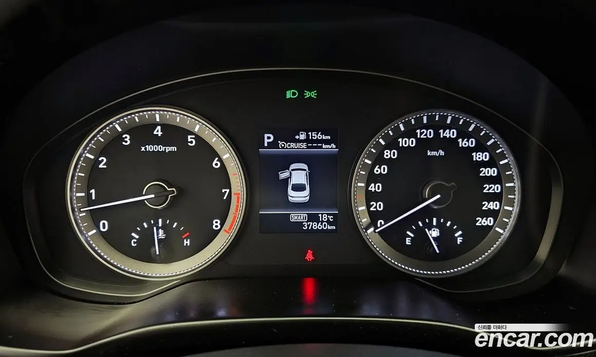 Hyundai Grandeur 2018 2.4 автомат (гидро), фото 11