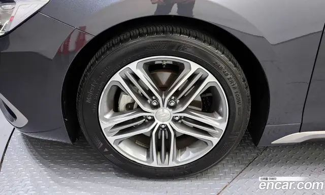 Hyundai Grandeur 2018 2.4 автомат (гидро), миниатюра 5