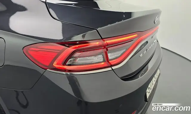 Hyundai Grandeur 2018 2.4 автомат (гидро), миниатюра 9