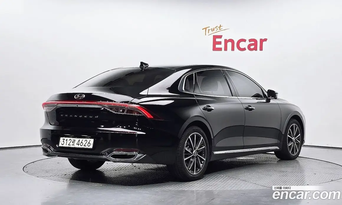 Hyundai Grandeur 2022 2.5 автомат (гидро), фото 1 Hyundai Grandeur 2022 2.5 автомат (гидро), фото 1