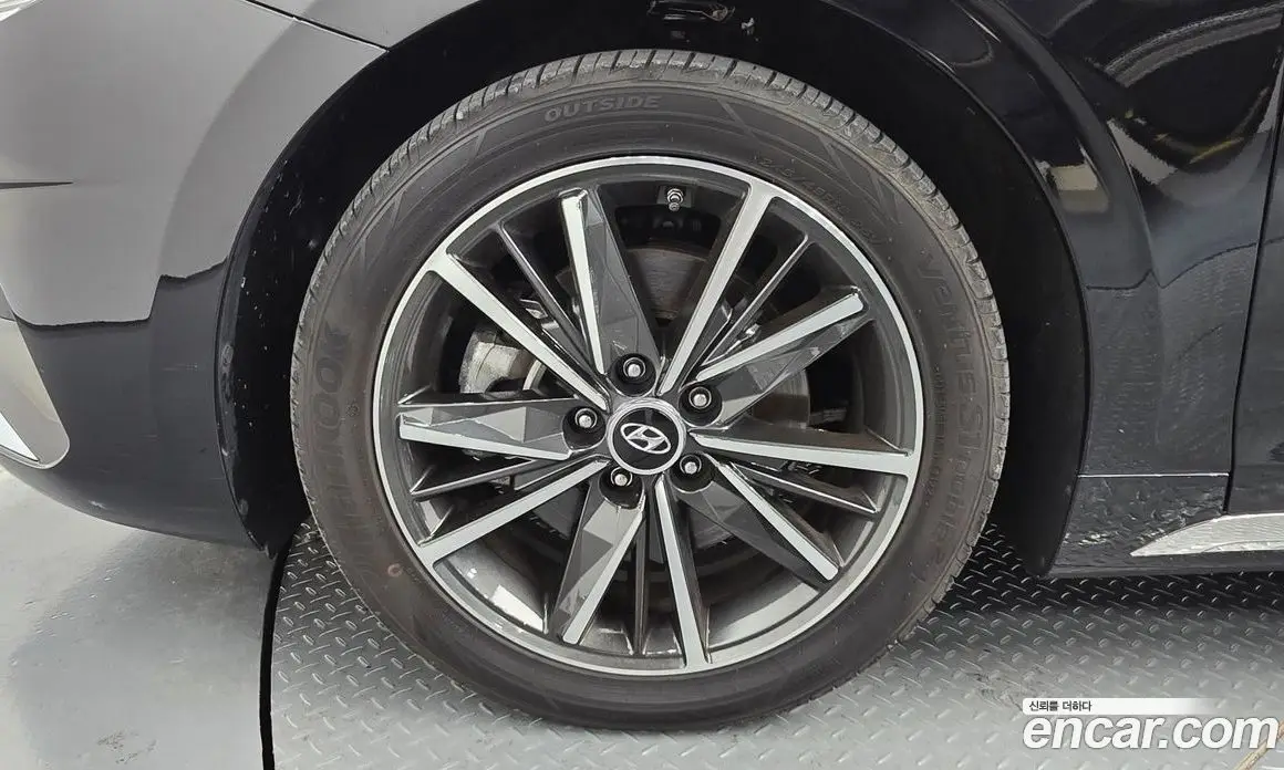 Hyundai Grandeur 2022 2.5 автомат (гидро), фото 4 Hyundai Grandeur 2022 2.5 автомат (гидро), фото 4