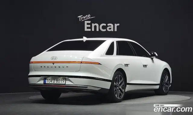 Hyundai Grandeur, 2025, 9 843 км