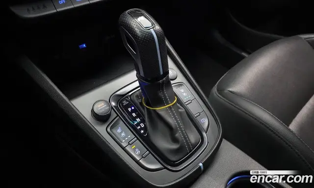 Hyundai Kona 2022 2.0 автомат (гидро), миниатюра 12