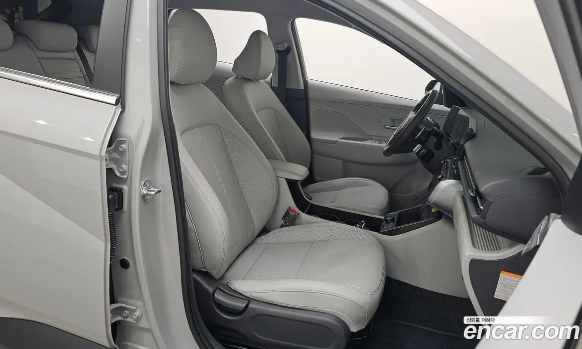 Hyundai Kona 2025 1.6 автомат (гидро), фото 16 Hyundai Kona 2025 1.6 автомат (гидро), фото 16