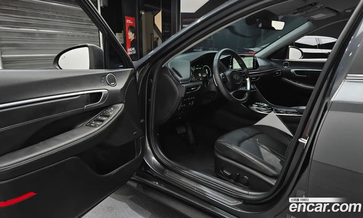 Hyundai Sonata 2022 2.0 автомат (гидро), фото 13