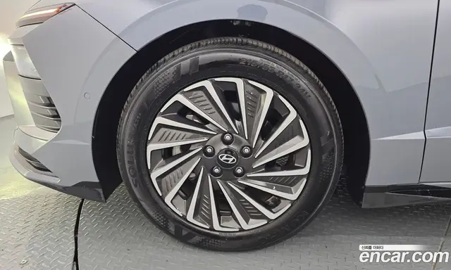 Hyundai Sonata 2024 2.0 автомат (гидро), миниатюра 5 Hyundai Sonata 2024 2.0 автомат (гидро), миниатюра 5
