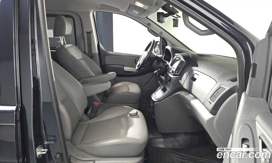 Hyundai Starex 2020 2.5 автомат (гидро), фото 16 Hyundai Starex 2020 2.5 автомат (гидро), фото 16