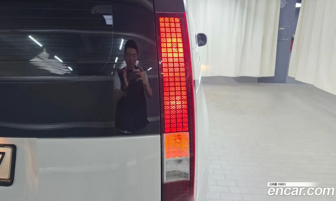 Hyundai Staria 2022 2.2 автомат (гидро), фото 8