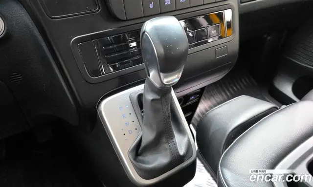 Hyundai Staria 2023 3.5 автомат (гидро), миниатюра 11 Hyundai Staria 2023 3.5 автомат (гидро), миниатюра 11