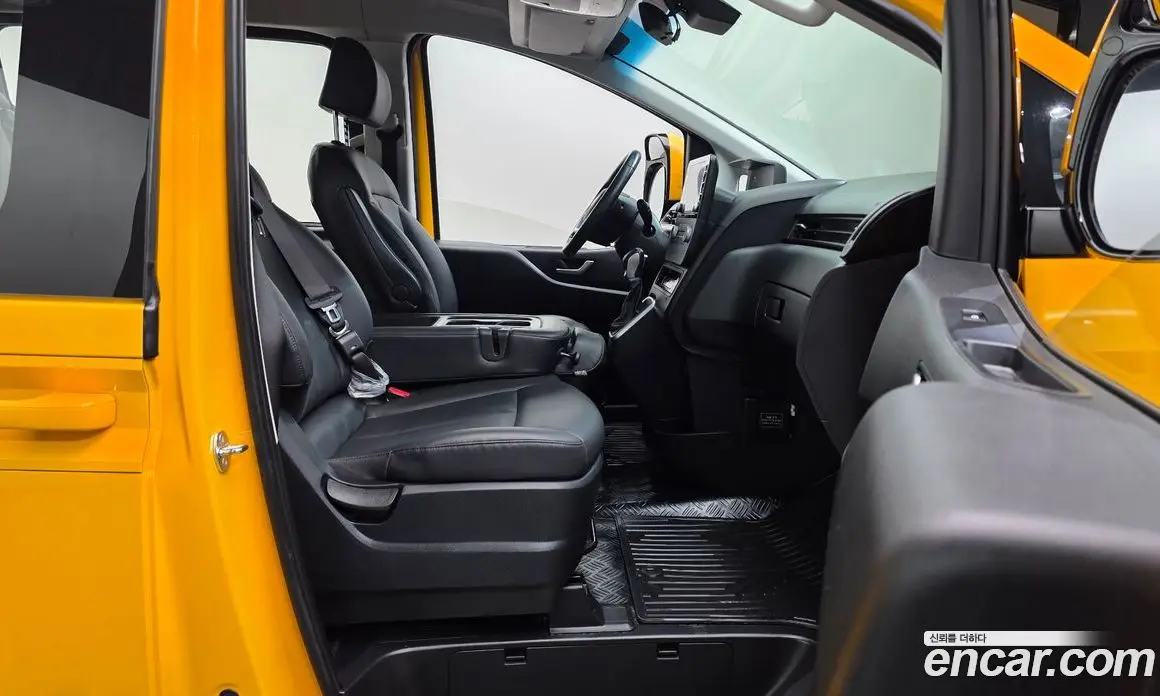 Hyundai Staria 2023 3.5 автомат (гидро), фото 15 Hyundai Staria 2023 3.5 автомат (гидро), фото 15