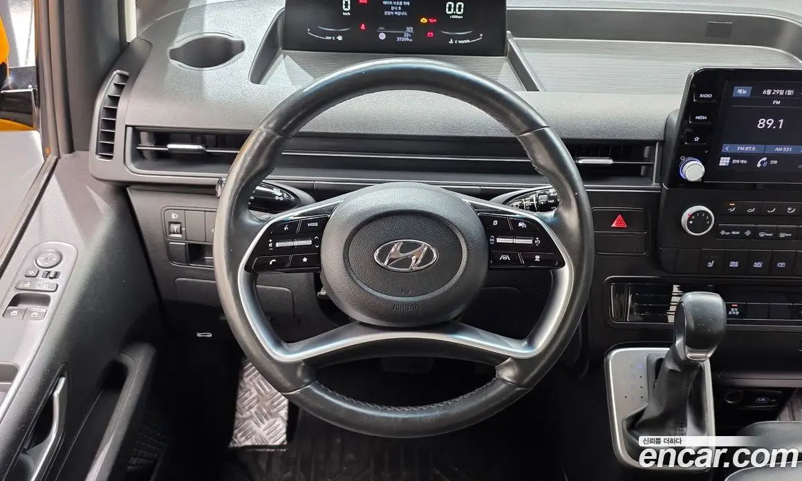 Hyundai Staria 2023 3.5 автомат (гидро), фото 18 Hyundai Staria 2023 3.5 автомат (гидро), фото 18