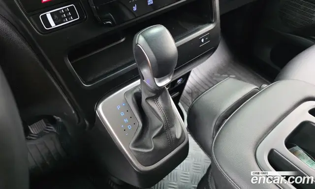 Hyundai Staria 2024 2.2 автомат (гидро), миниатюра 12