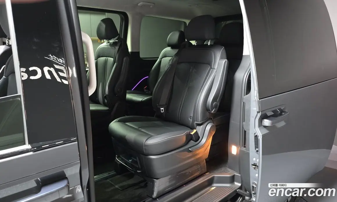 Hyundai Staria 2025 2.2 автомат (гидро), фото 16