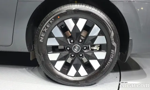 Hyundai Staria 2025 2.2 автомат (гидро), миниатюра 7