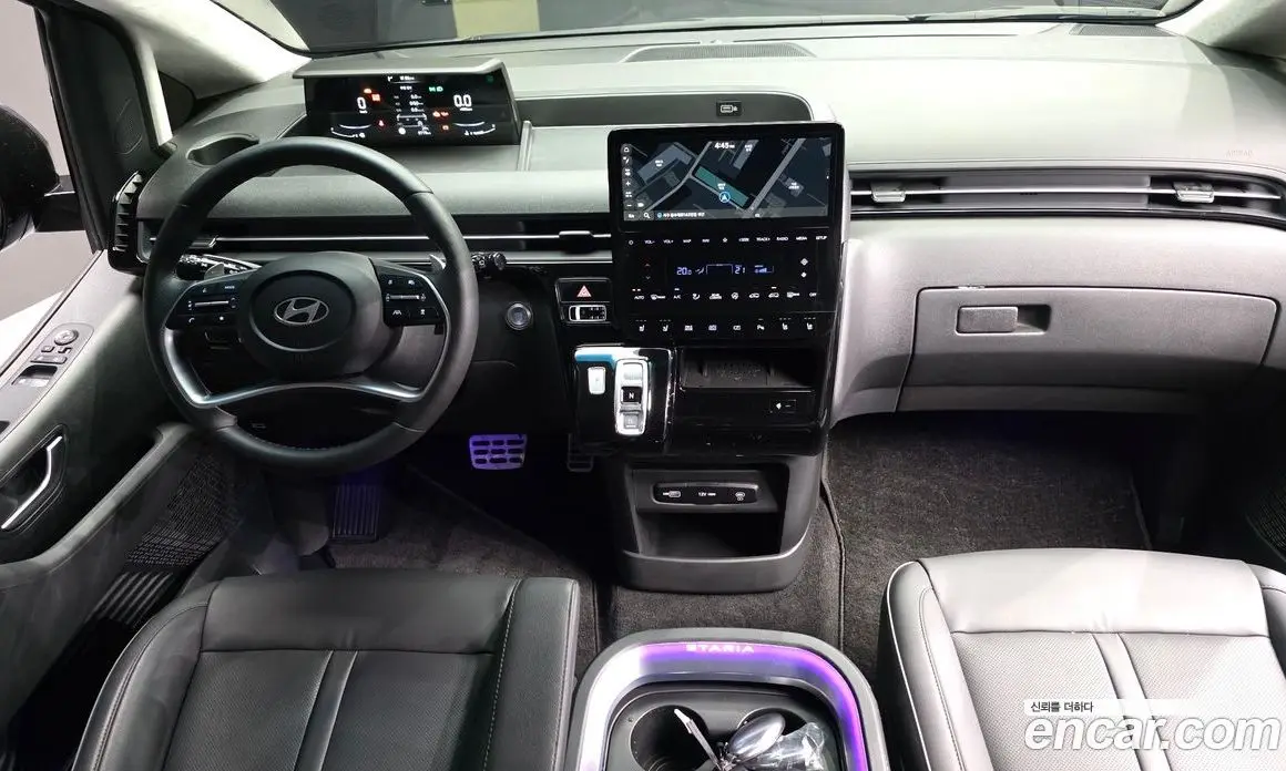 Hyundai Staria 2025 2.2 автомат (гидро), фото 10