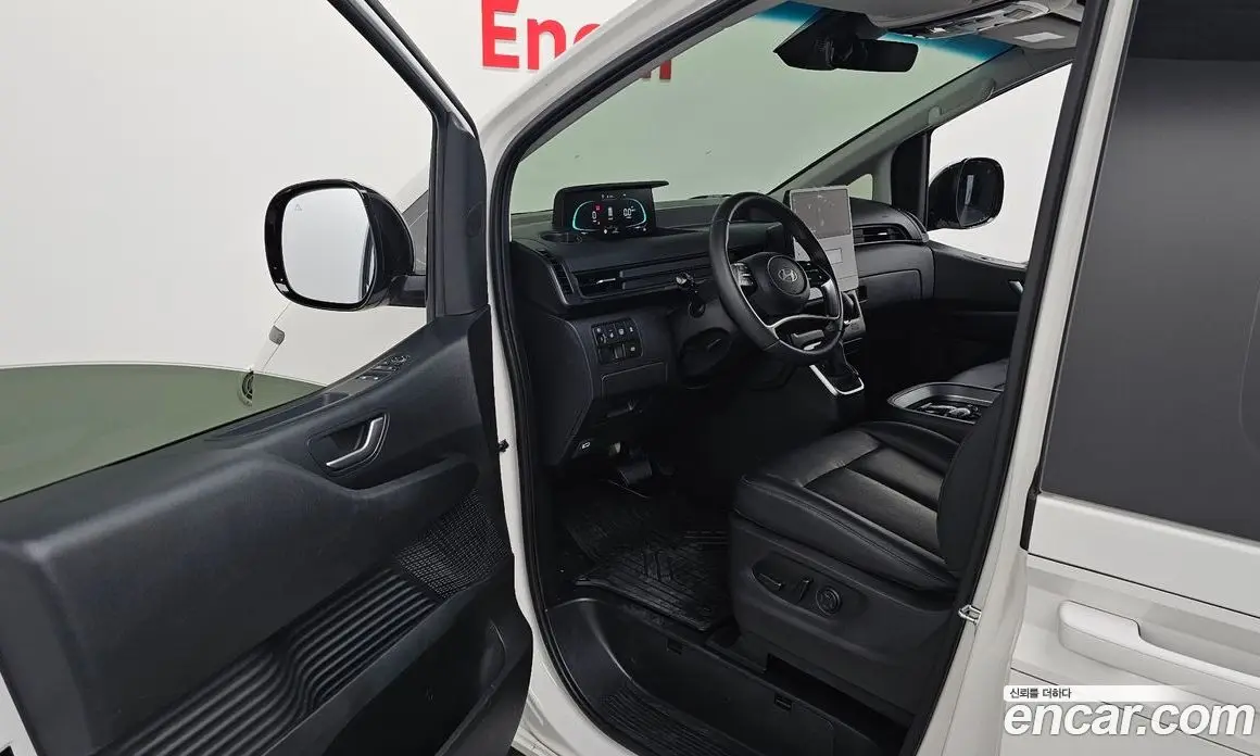 Hyundai Staria 2025 1.6 автомат (гидро), фото 12 Hyundai Staria 2025 1.6 автомат (гидро), фото 12