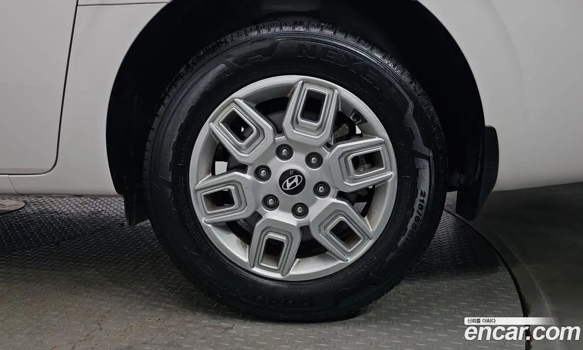 Hyundai Staria 2025 1.6 автомат (гидро), фото 6 Hyundai Staria 2025 1.6 автомат (гидро), фото 6