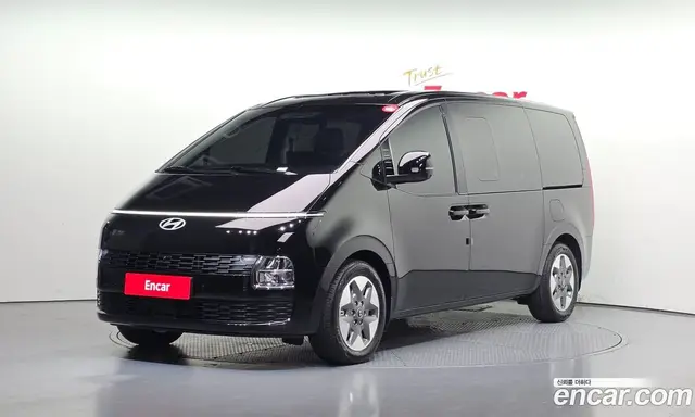 Hyundai Staria, 2026, 4 262 км
