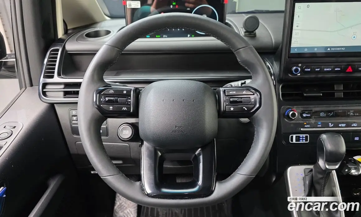Hyundai Staria 2026 1.6 автомат (гидро), фото 18