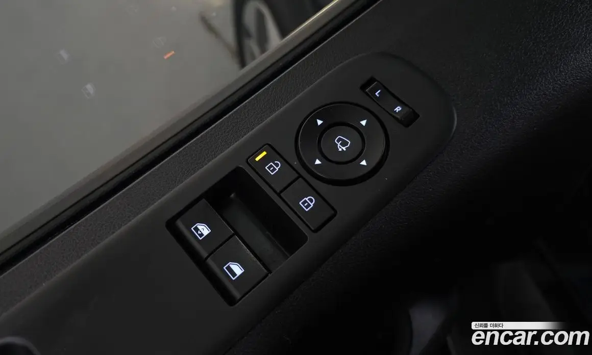 Hyundai Staria 2026 1.6 автомат (гидро), фото 19