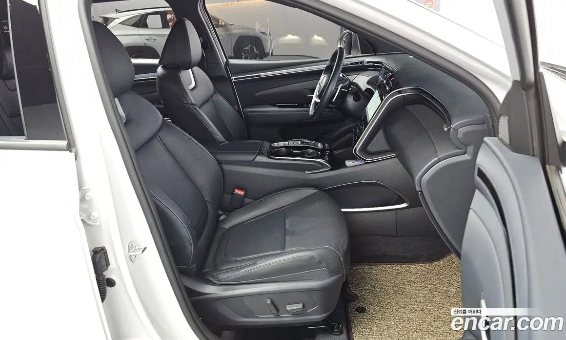Hyundai Tucson 2023 1.6 автомат (гидро), фото 13