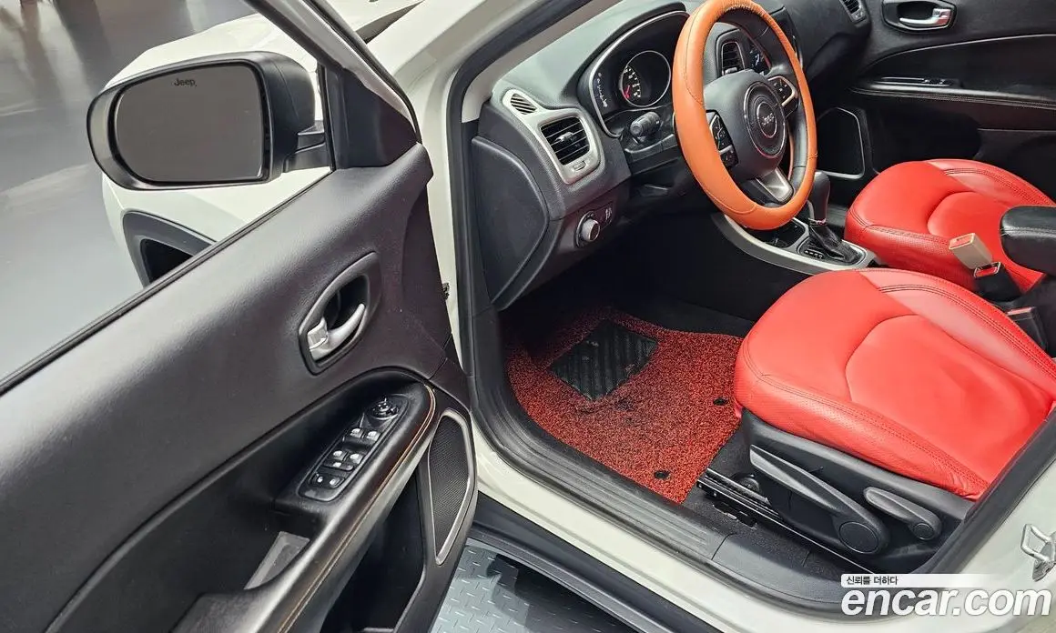 Jeep Compass 2018 2.4 автомат (гидро), фото 10 Jeep Compass 2018 2.4 автомат (гидро), фото 10